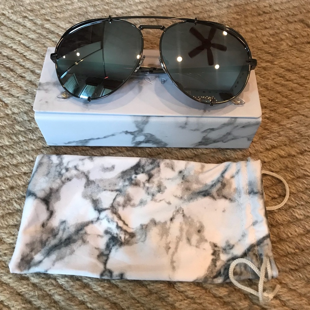 DIFF x KHLOE koko | gunmetal silver mirror